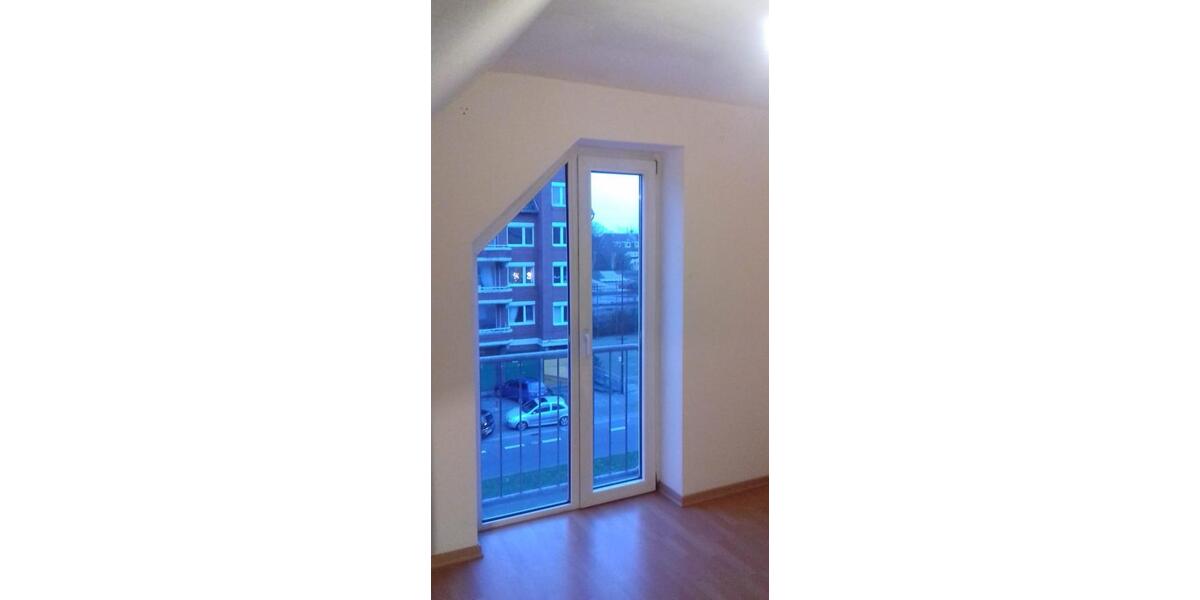 Dachgeschoßwohnung Düsseldorf Stadtbezirk 8 - 2 Zimmer, 42 m&sup2;, 580&euro; | Angebot:26020395