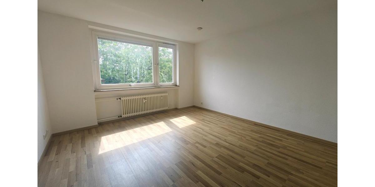 Etagenwohnung Düsseldorf Stadtbezirk 3 - 1 Zimmer, 30 m&sup2;, 550&euro; | Angebot:24749086
