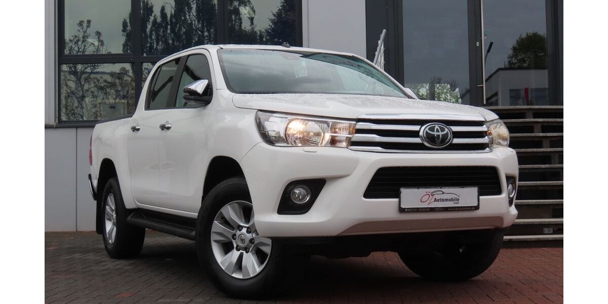 Toyota Hilux 245.622 km 21.900 &euro; Neuss 41469