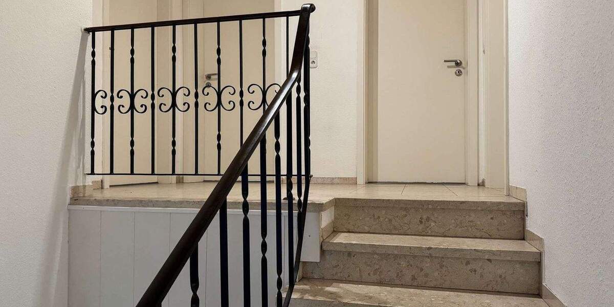 Etagenwohnung Bergheim Glessen - 7 Zimmer, 214 m&sup2;, 469.000&euro; | Angebot:25696518