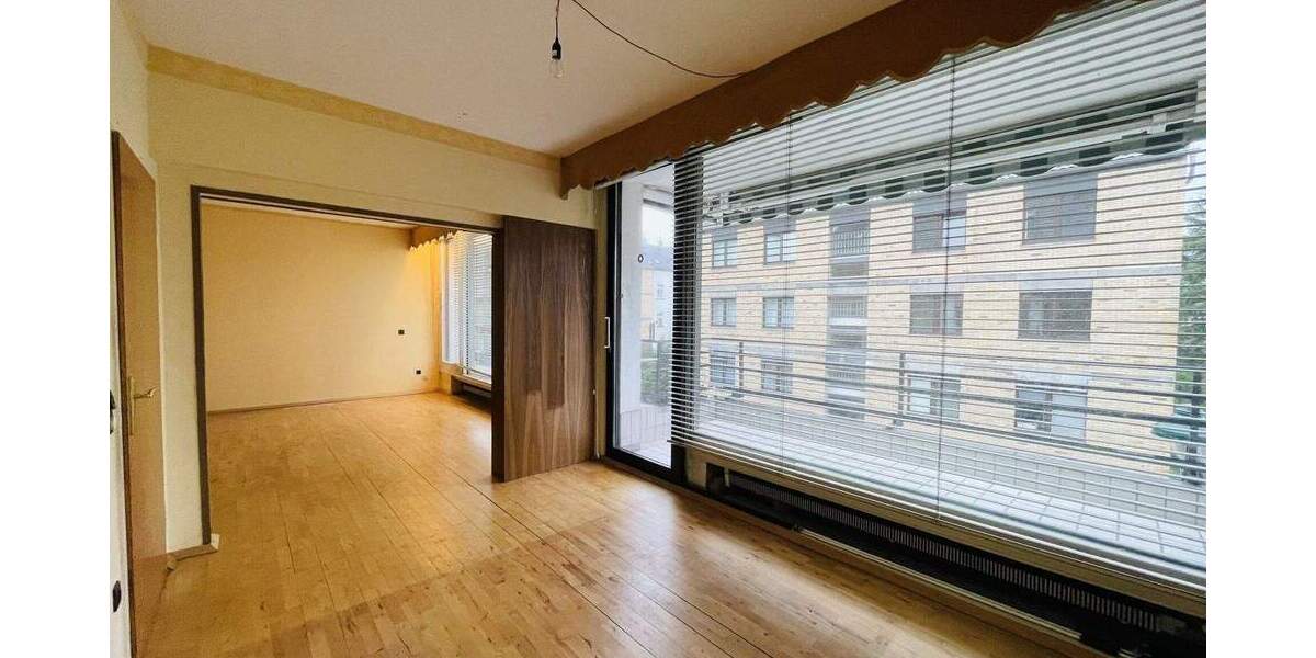 Etagenwohnung Düsseldorf Eller - 3 Zimmer, 90 m&sup2;, 329.000&euro; | Angebot:25738217