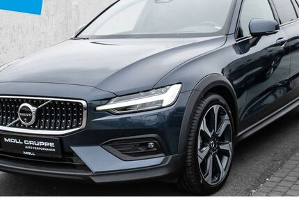 Volvo V60 Cross Country 26.148 km 45.850 &euro; Düsseldorf 40474