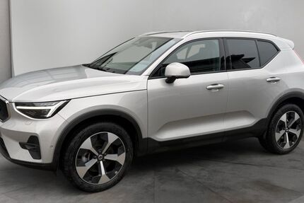 Volvo XC40 25.415 km 36.880 &euro; Mönchengladbach 41068