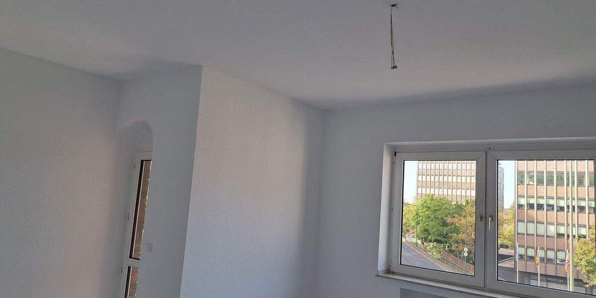 Etagenwohnung Düsseldorf Rath - 3 Zimmer, 92 m&sup2;, 1.250&euro; | Angebot:25774706