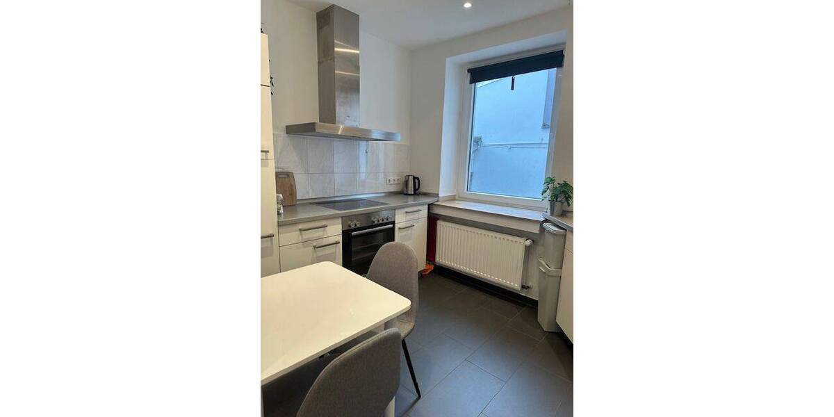 Etagenwohnung Düsseldorf Rath - 2 Zimmer, 45 m&sup2;, 550&euro; | Angebot:26139095