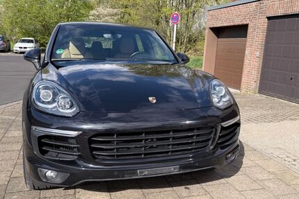 Porsche Cayenne 197.000 km 20.900 &euro; Mönchengladbach 41061