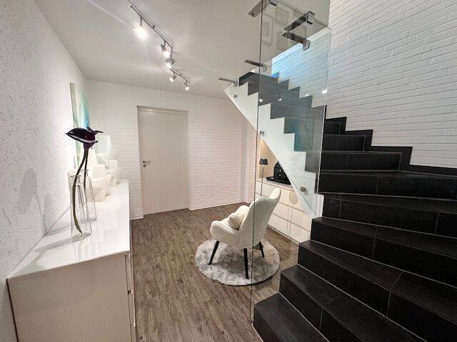 Einfamilienhaus Mönchengladbach Mülfort - 5 Zimmer, 204 m&sup2;, 679.000&euro; | Angebot:26018034