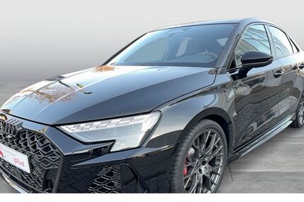 Audi RS3 4.053 km 67.970 &euro; Mönchengladbach 41066