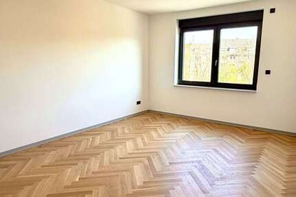 Wohnung Düsseldorf Pempelfort - 3 Zimmer, 87 m&sup2;, 1.950&euro; | Angebot:26272631