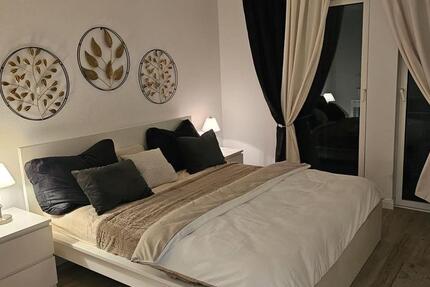 Wohnung Düsseldorf Pempelfort - 3 Zimmer, 89 m&sup2;, 2.600&euro; | Angebot:26305500