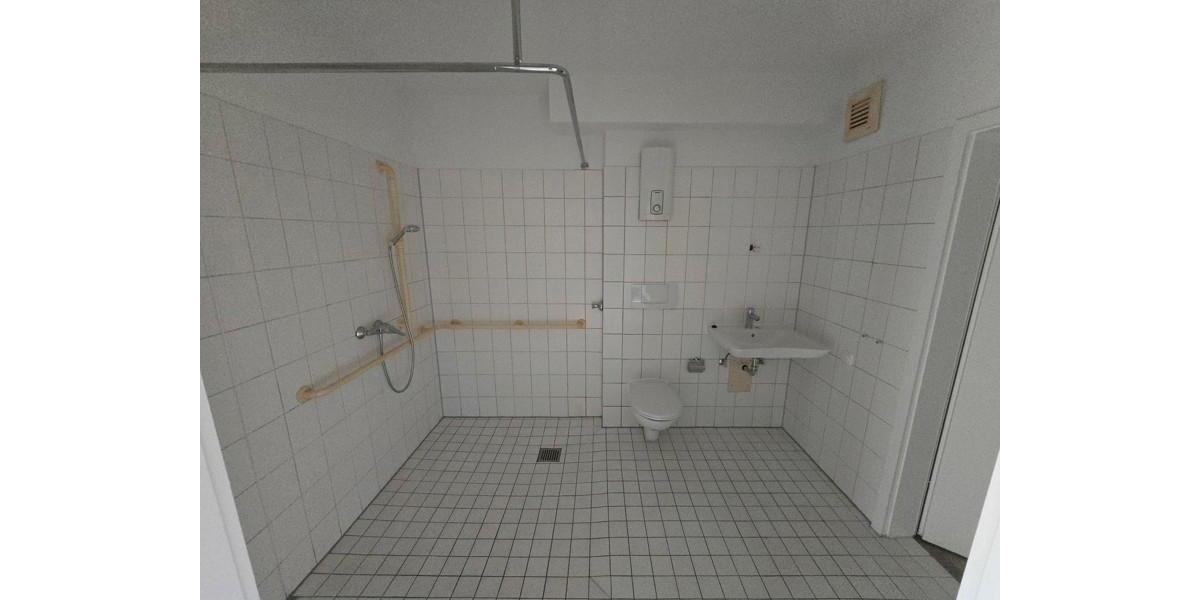 Erdgeschoßwohnung Düsseldorf Stadtbezirk 9 - 2 Zimmer, 71 m&sup2;, 479&euro; | Angebot:22736714