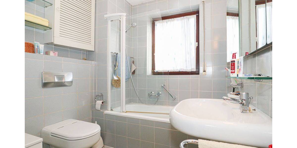 Einfamilienhaus Neuss / Neusserfurth Furth-Mitte - 4 Zimmer, 125 m&sup2;, 430.000&euro; | Angebot:26037466