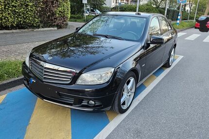 Mercedes-Benz C 200 295.000 km 4.400 &euro; Monheim 40789