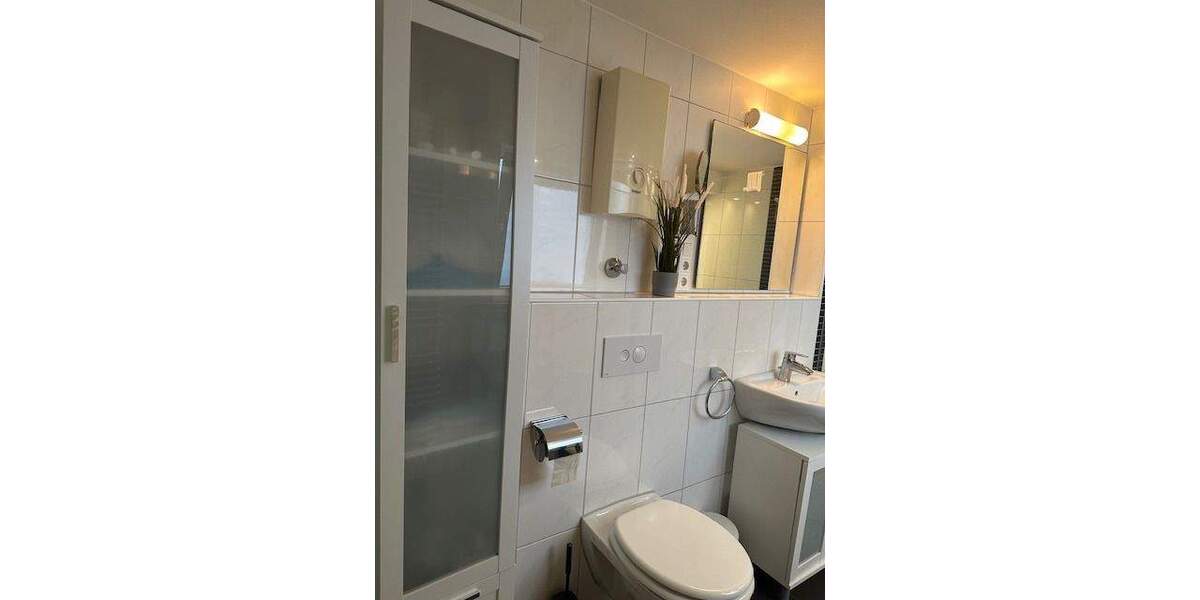 Etagenwohnung Düsseldorf Rath - 2 Zimmer, 45 m&sup2;, 550&euro; | Angebot:26139095