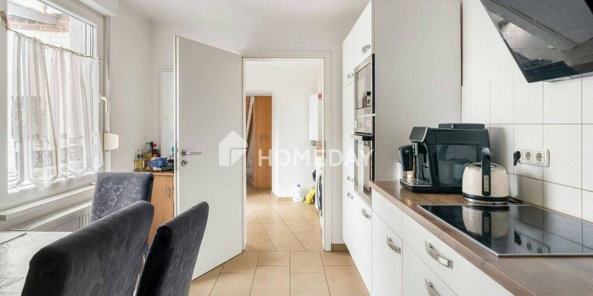Reihenmittelhaus Mönchengladbach Giesenkirchen - 7 Zimmer, 180 m&sup2;, 389.000&euro; | Angebot:26016914
