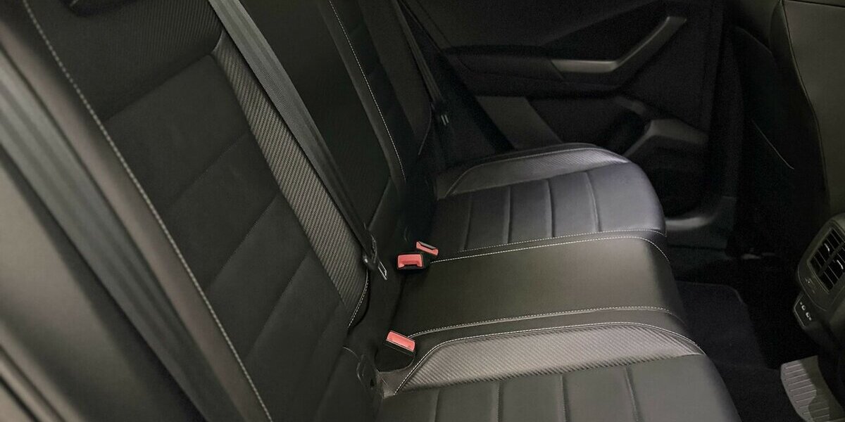 VW T-Roc R-Line/4Motion/Pano/Memory/Keyles 64.000 km 28.250 &euro; Mönchengladbach 41066