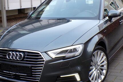 Audi A3 200.000 km 12.840 &euro; Düsseldorf 40468