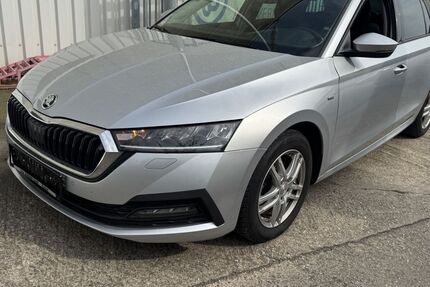 Skoda Octavia 174.000 km 15.950 &euro; Krefeld 47805