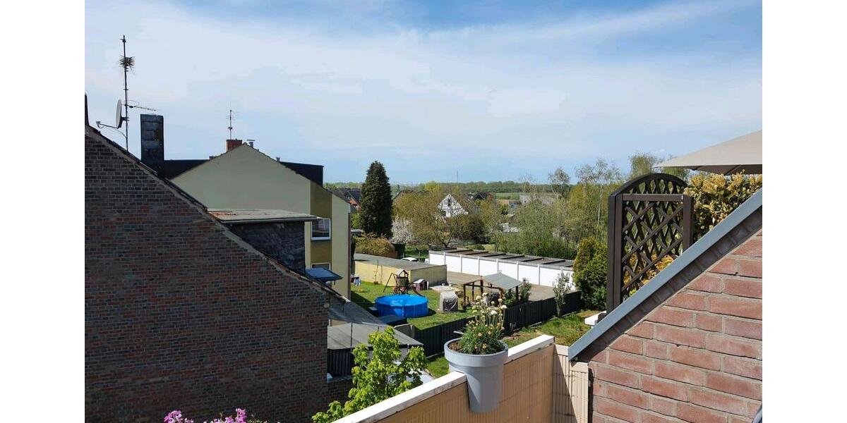 Dachgeschoßwohnung Mönchengladbach Süd - 3 Zimmer, 85 m&sup2;, 195.000&euro; | Angebot:27298975