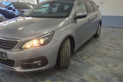 Peugeot 308 79.600 km 14.100 &euro; Neuss 41469