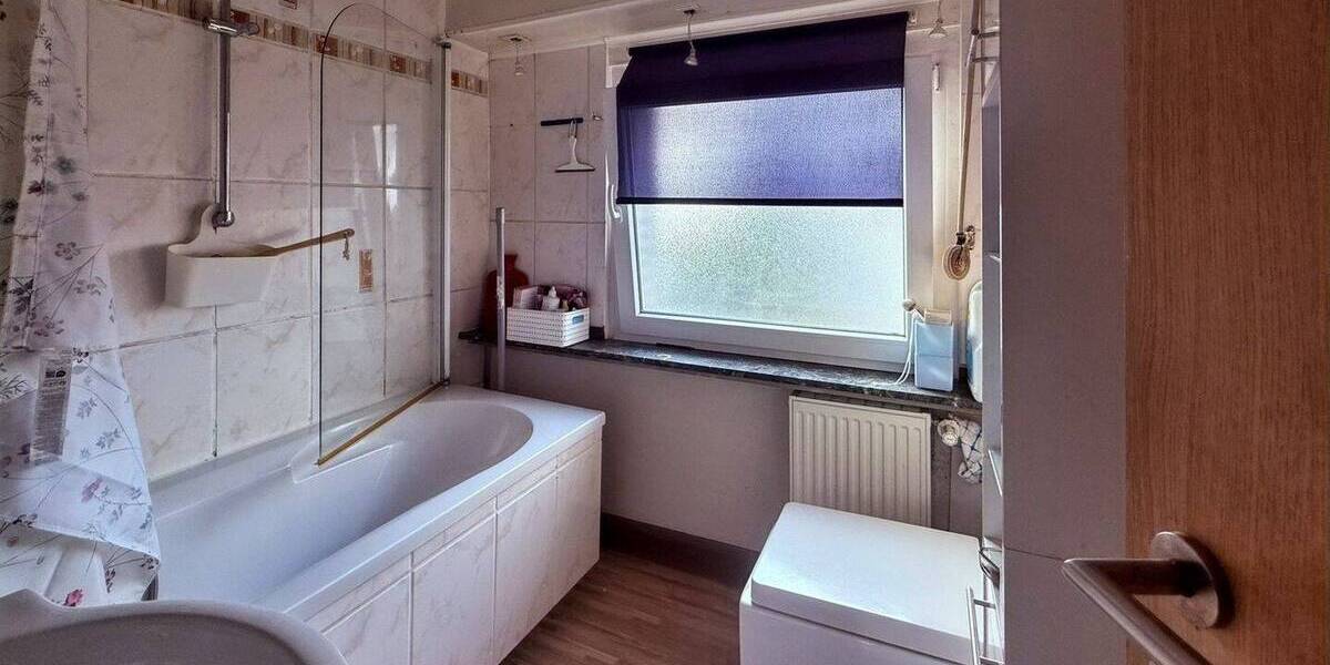 Reihenmittelhaus Mönchengladbach Geneicken - 6 Zimmer, 132 m&sup2;, 259.000&euro; | Angebot:25743726