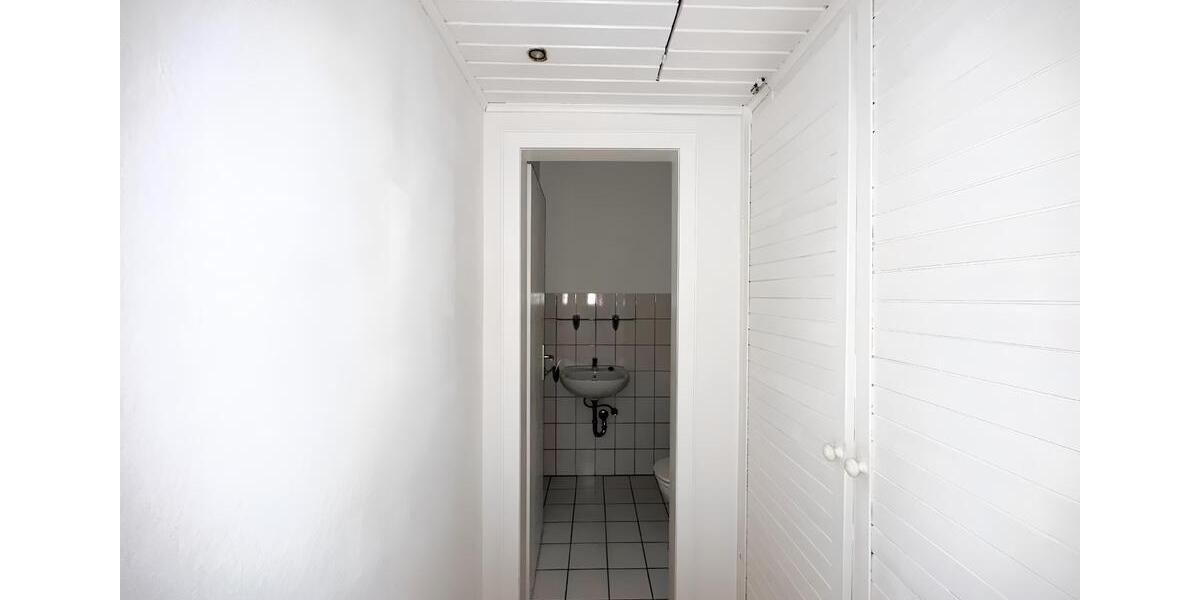 Etagenwohnung Krefeld Cracau - 3.5 Zimmer, 107 m&sup2;, 985&euro; | Angebot:24160330