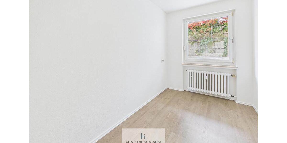 Etagenwohnung Düsseldorf Stadtbezirk 8 - 3 Zimmer, 109 m&sup2;, 1.250&euro; | Angebot:24157205