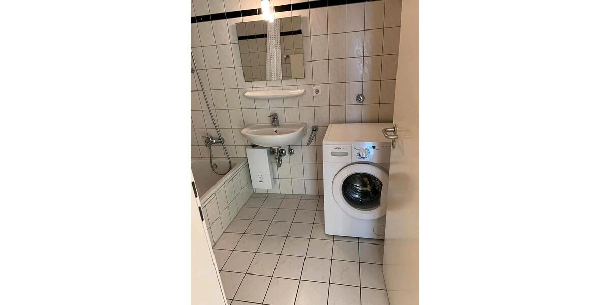 Etagenwohnung Düsseldorf Stadtbezirk 8 - 2 Zimmer, 70 m&sup2;, 1.340&euro; | Angebot:25960265
