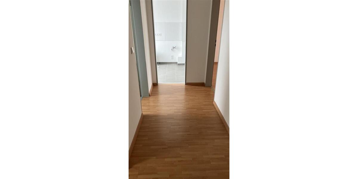 Dachgeschoßwohnung Langenfeld (Rheinland) - 2 Zimmer, 75 m&sup2;, 675&euro; | Angebot:23689817