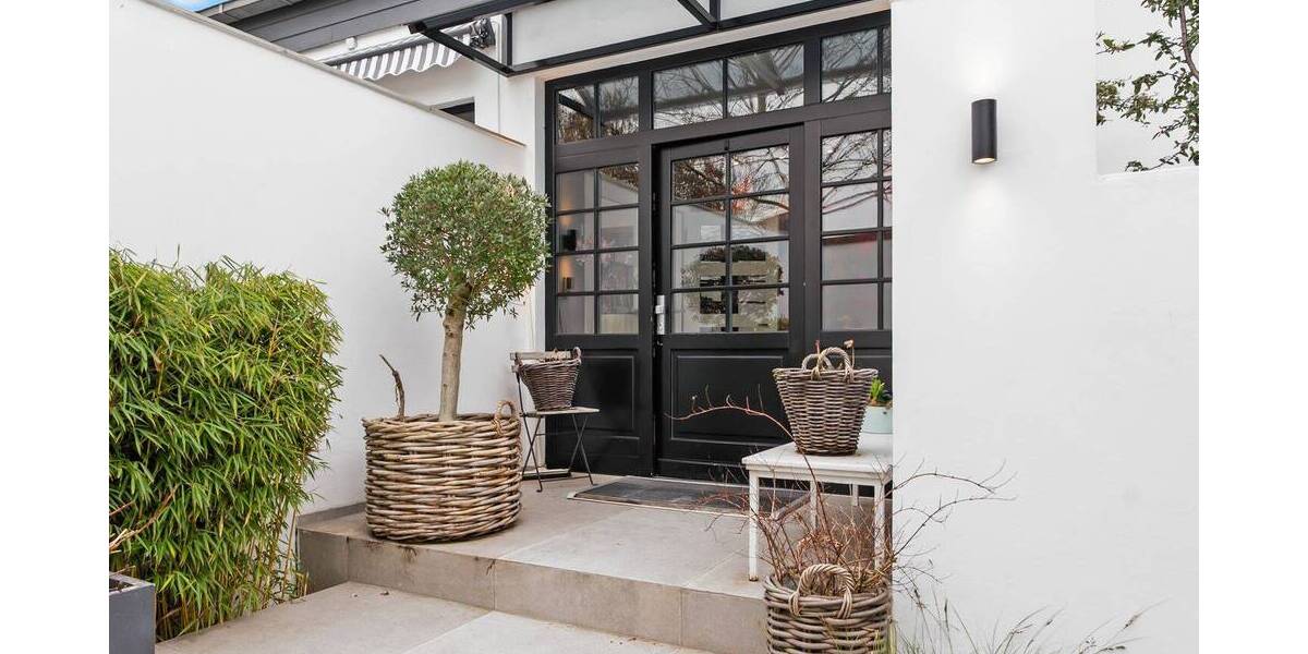 Einfamilienhaus Neuss Uedesheim - 3 Zimmer, 165 m&sup2;, 985.000&euro; | Angebot:26170879