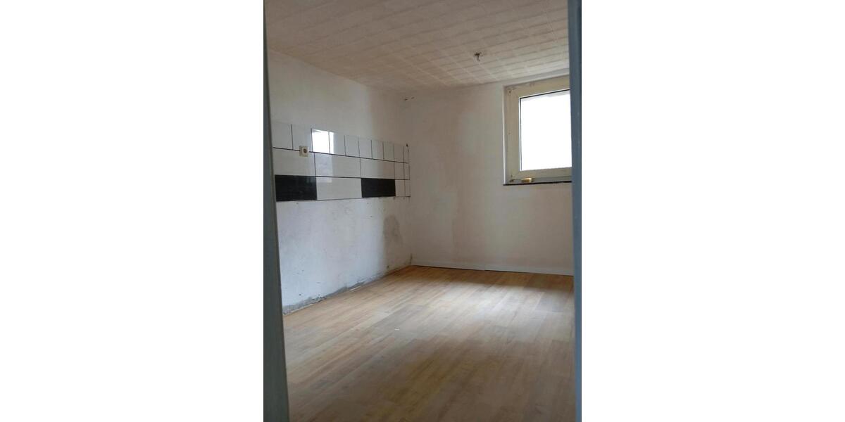 Einfamilienhaus Wegberg - 5 Zimmer, 120 m&sup2;, 140.000&euro; | Angebot:25953422