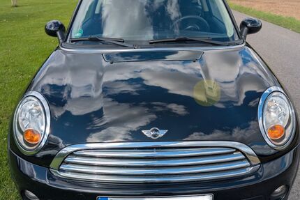 Mini Cooper D 111.000 km 5.700 &euro; Krefeld 47802