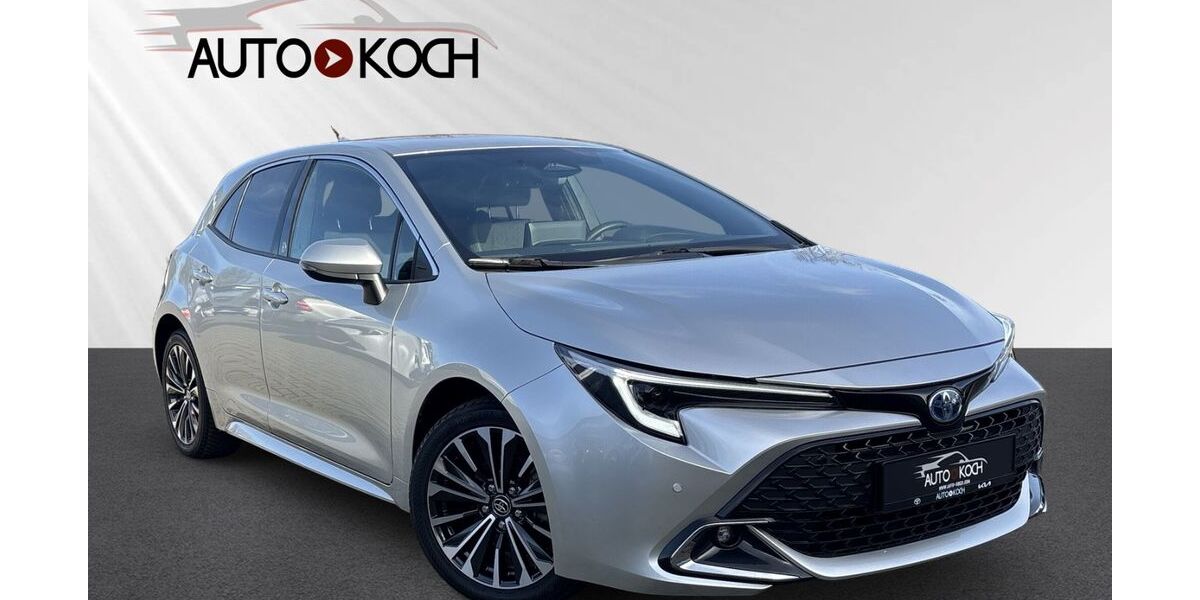 Toyota Corolla 23.472 km 26.489 &euro; Jülich 52428