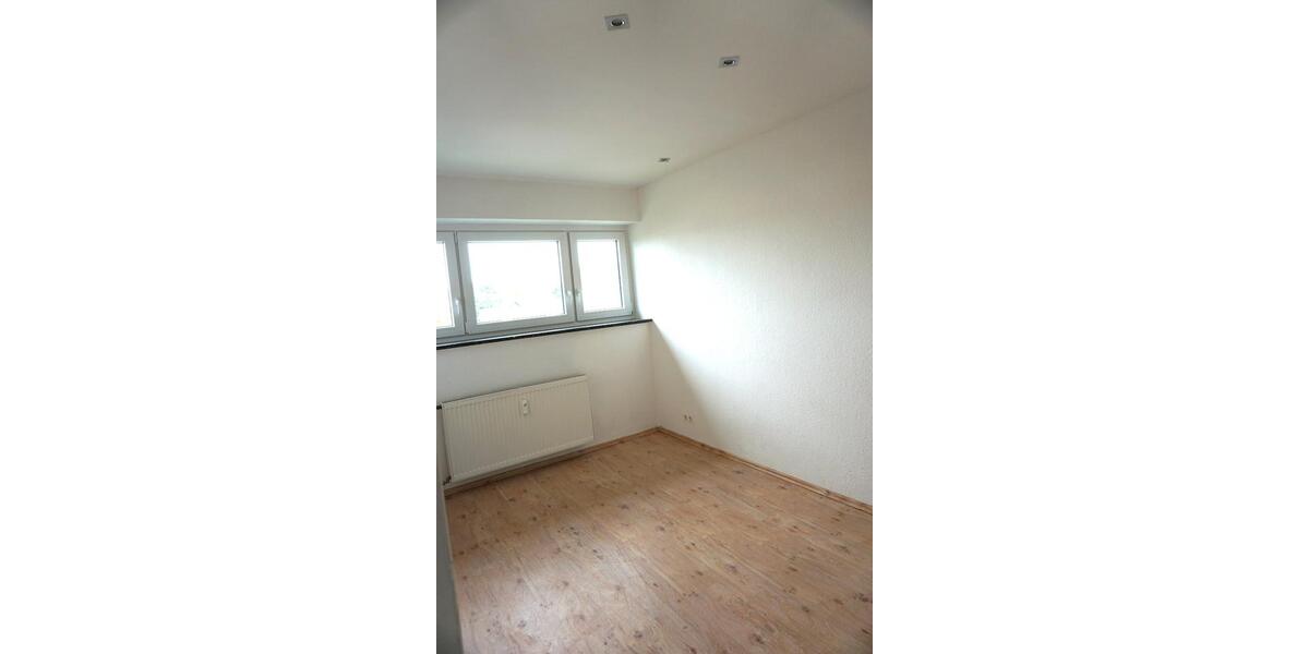 Etagenwohnung Düsseldorf Stadtbezirk 9 - 3 Zimmer, 67 m&sup2;, 1.000&euro; | Angebot:26322218