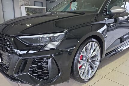 Audi RS3 29.489 km 55.850 &euro; Bergheim 50126
