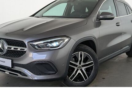 Mercedes-Benz GLA 200 97.050 km 25.760 &euro; Düsseldorf 40599