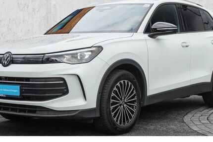 VW Tiguan 25.329 km 31.750 &euro; Düsseldorf 40474