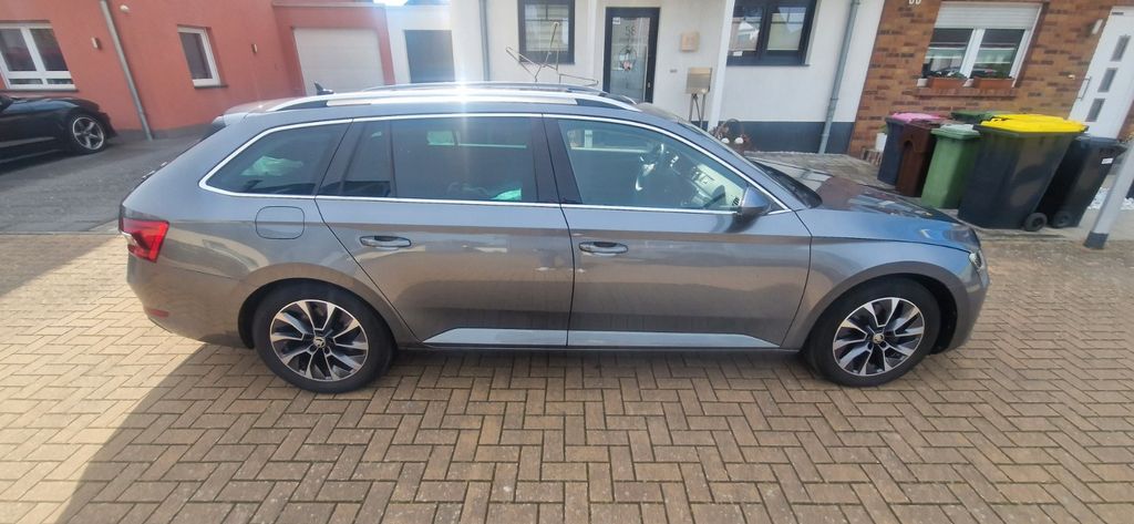 Skoda Superb 37.638 km 31.500 &euro; Dormagen 41540