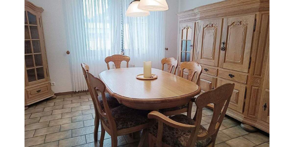 Mehrfamilienhaus, Wohnhaus Mönchengladbach-Wickrath Wickrath - 6 Zimmer, 124 m&sup2;, 368.000&euro; | Angebot:25744860