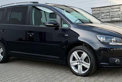 VW Touran 142.545 km 10.950 &euro; Hilden 40721