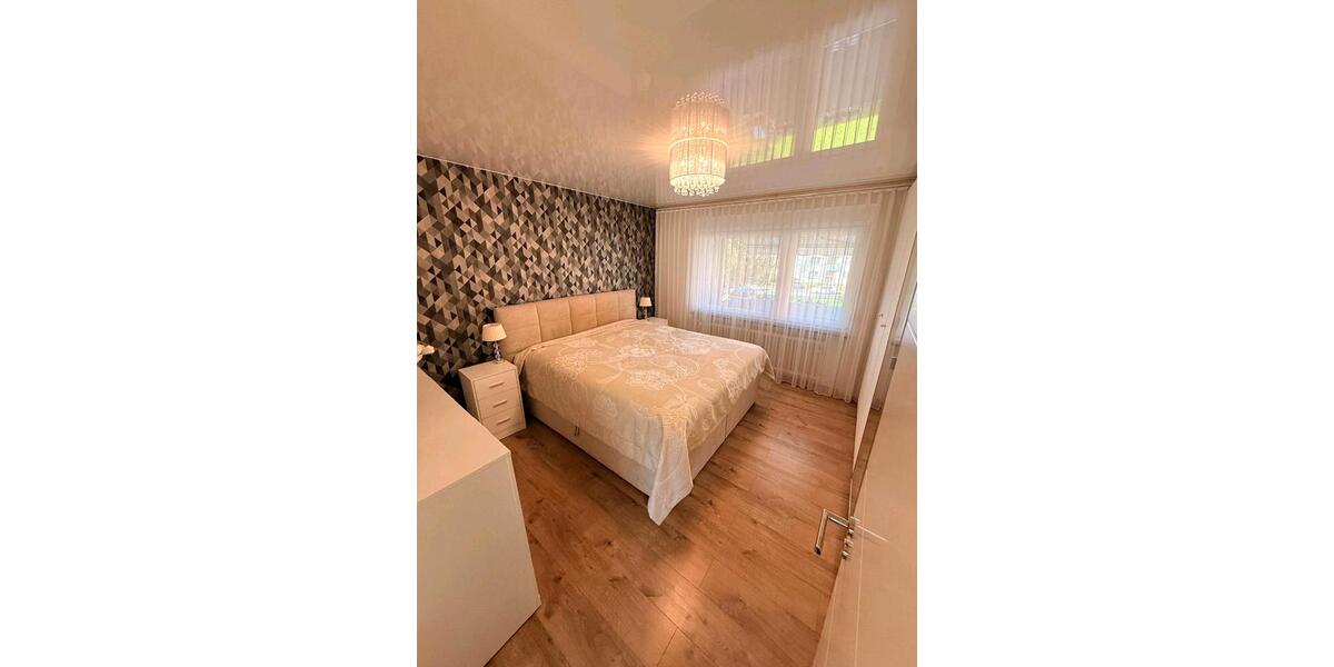 Etagenwohnung Düsseldorf Stadtbezirk 9 - 4 Zimmer, 99 m&sup2;, 420.000&euro; | Angebot:26150401