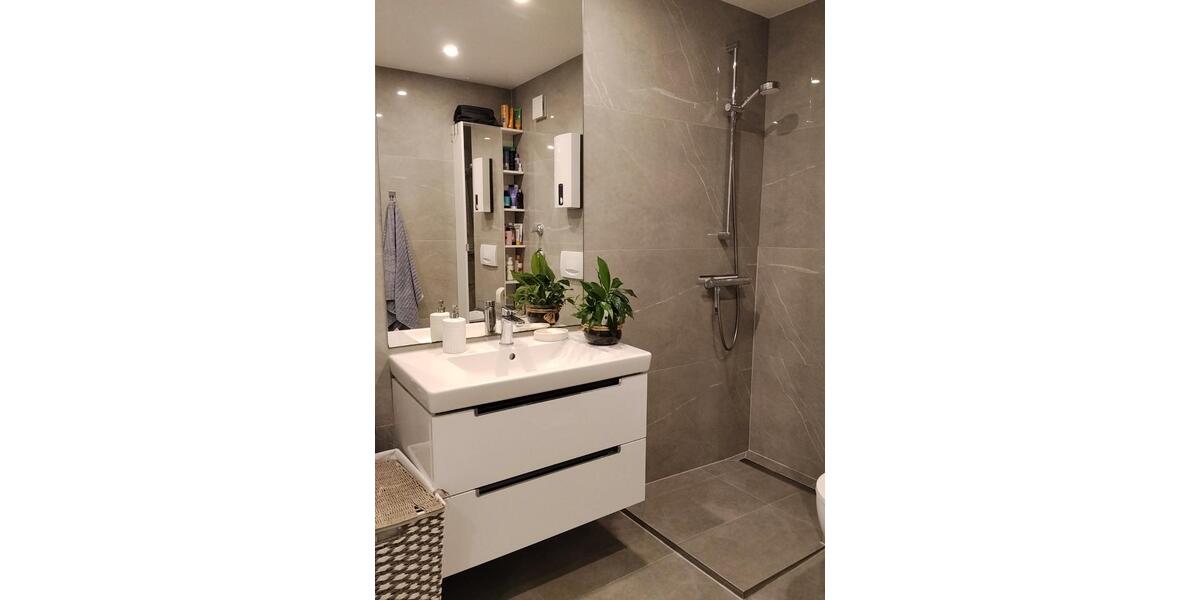 Erdgeschoßwohnung Mönchengladbach Nord - 2 Zimmer, 84 m&sup2;, 269.000&euro; | Angebot:27248883