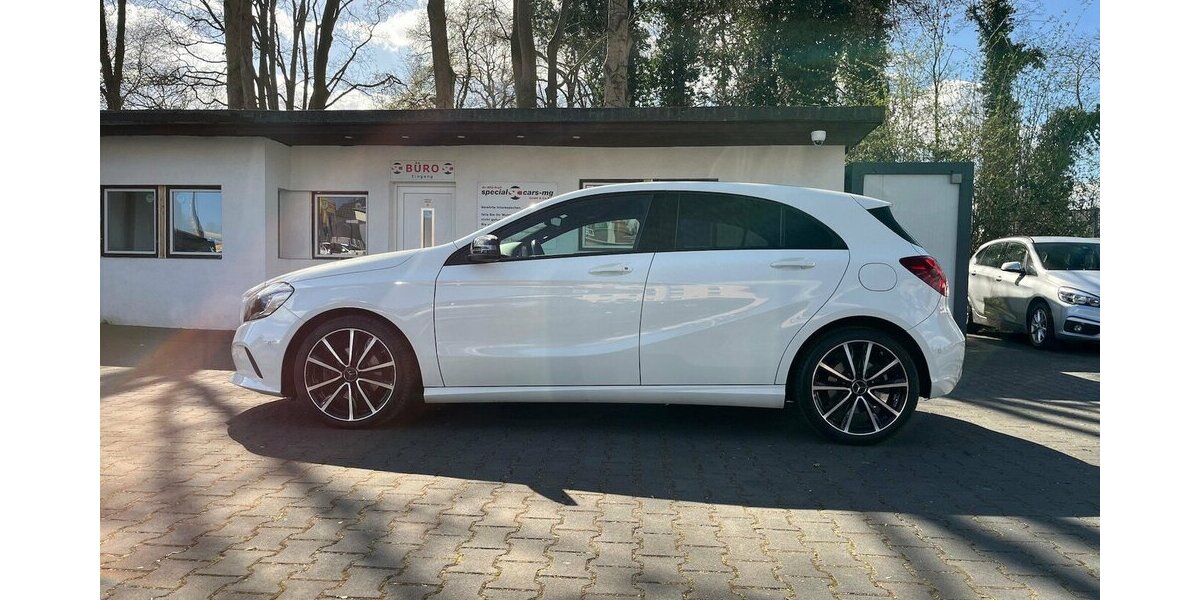 Mercedes-Benz A 220 CDI / AMG / Pano / Kamera / Navi / Euro6 195.000 km 15.890 &euro; Mönchengladbach 41066