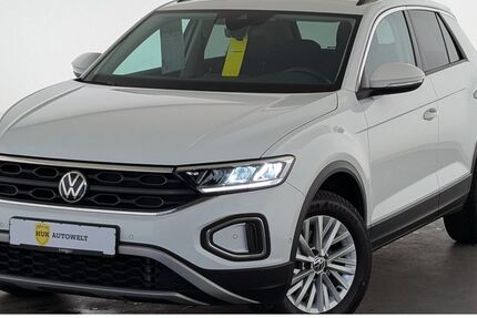 VW T-Roc 93.790 km 17.960 &euro; Düsseldorf 40599