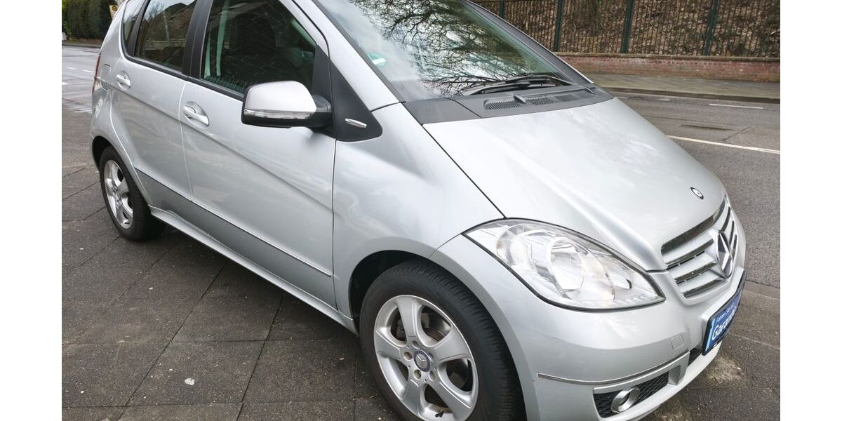 Mercedes-Benz A 180 82.000 km 8.800 &euro; Mönchengladbach - Odenkirchen 41199