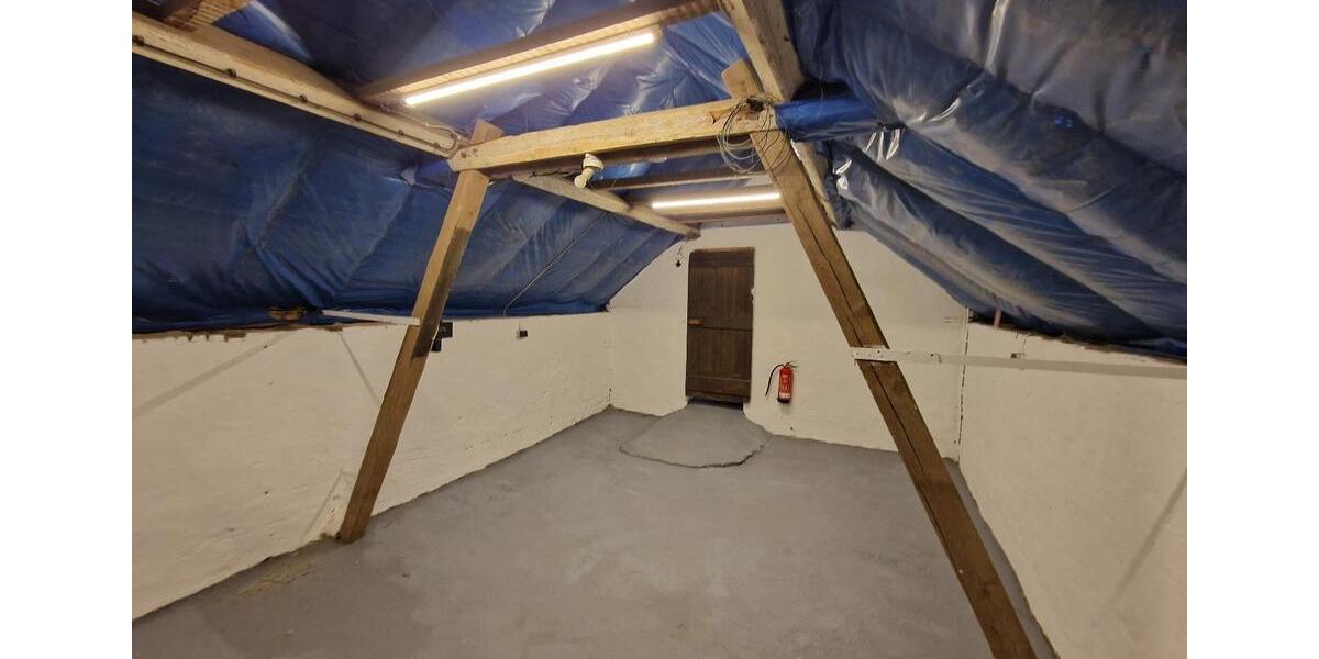 Gewerbeobjekt Meerbusch Kierst - 90&euro; | Angebot:25084230