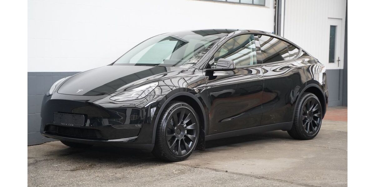 Tesla Model Y 79.998 km 31.950 &euro; Mönchengladbach 41236