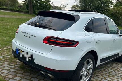 Porsche Macan 171.000 km 31.300 &euro; Meerbusch 40667