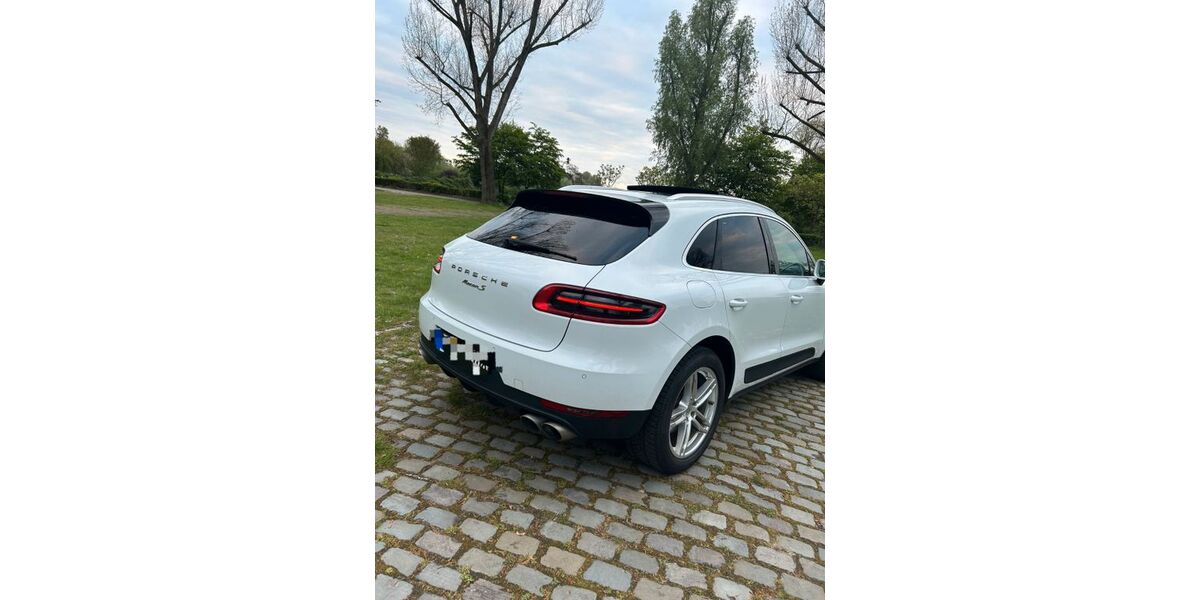 Porsche Macan 171.000 km 31.300 &euro; Meerbusch 40667
