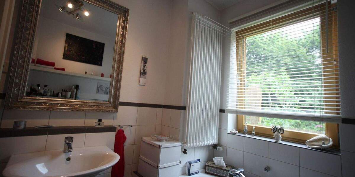 Etagenwohnung Meerbusch Osterath - 4 Zimmer, 135 m&sup2;, 750.000&euro; | Angebot:25692009